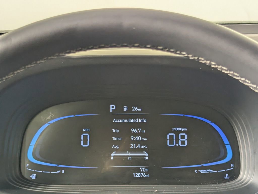 Used 2024 Hyundai Venue SEL image 17