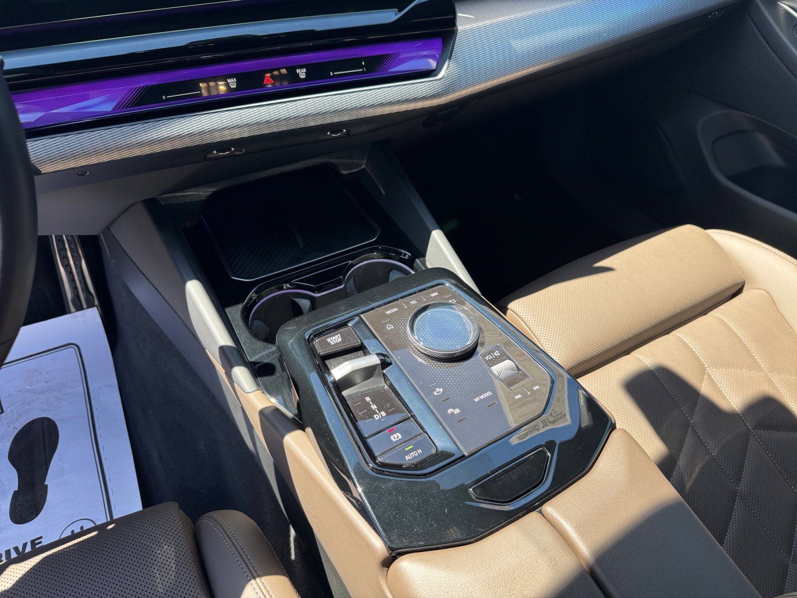 Used 2025 BMW i5 eDrive40i w/ M Sport Package image 15