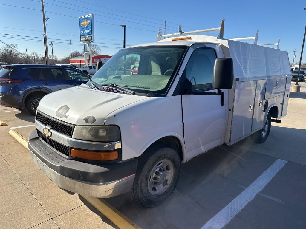Used 2011 Chevrolet Express 3500 image 12