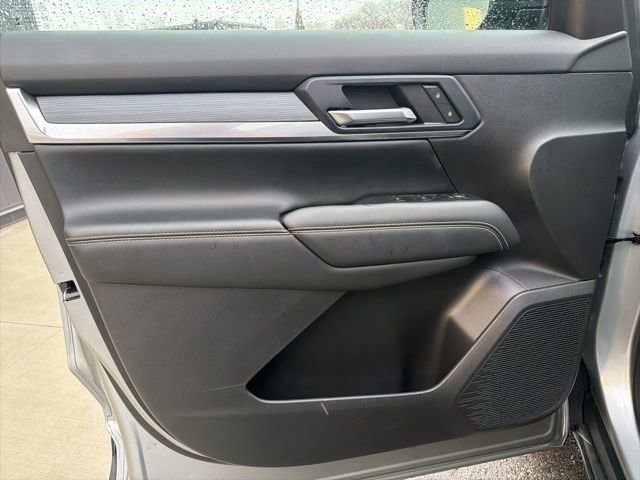 Used 2025 GMC Terrain Elevation AWD/4WD image 19