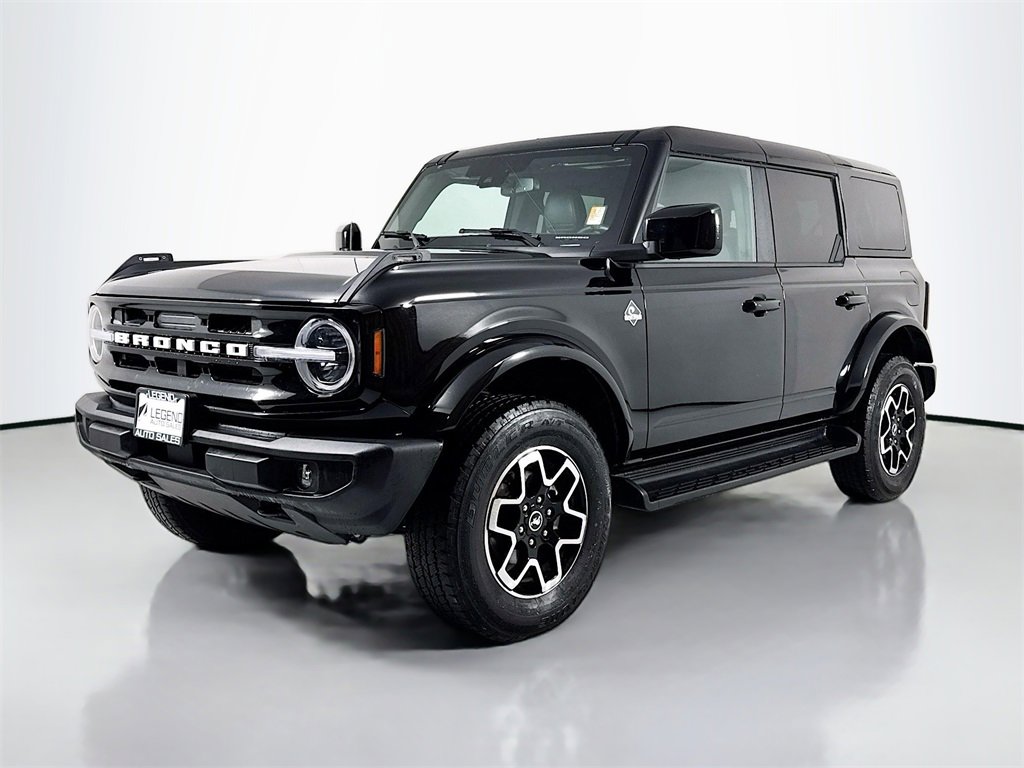 Used 2025 Ford Bronco Outer Banks image 1