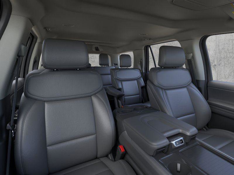 New 2026 Ford Expedition Active image 10