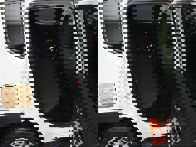 Used 2018 Jeep Renegade Latitude image 17