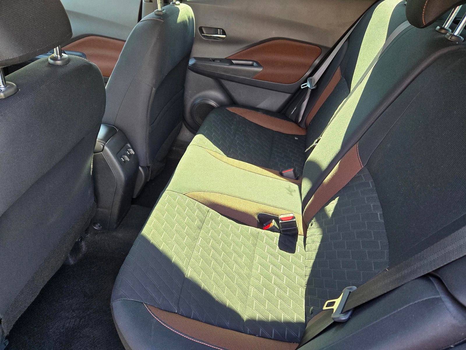 Used 2023 Nissan Kicks SR image 11