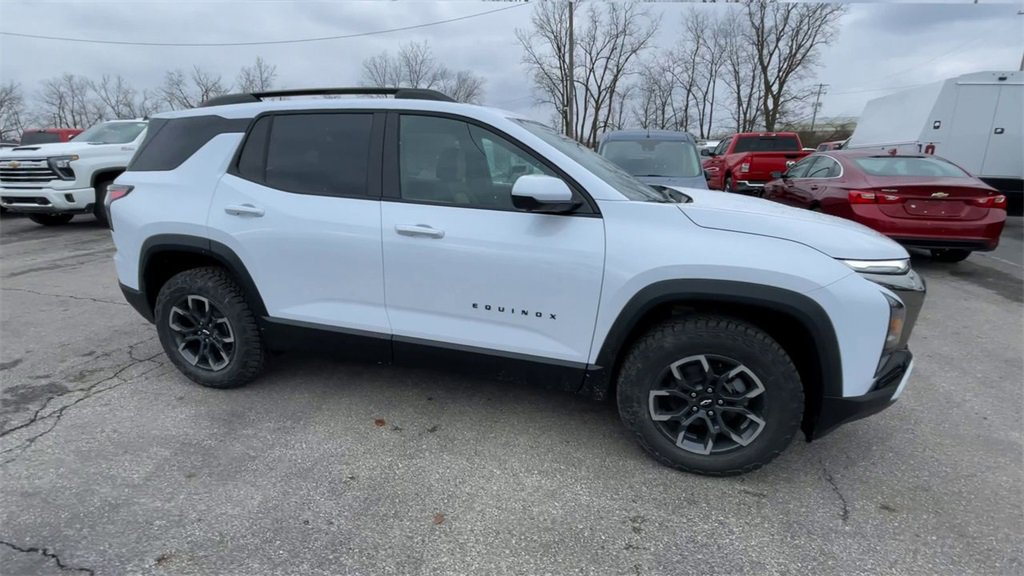 New 2026 Chevrolet Equinox ACTIV w/ Convenience Package III image 3