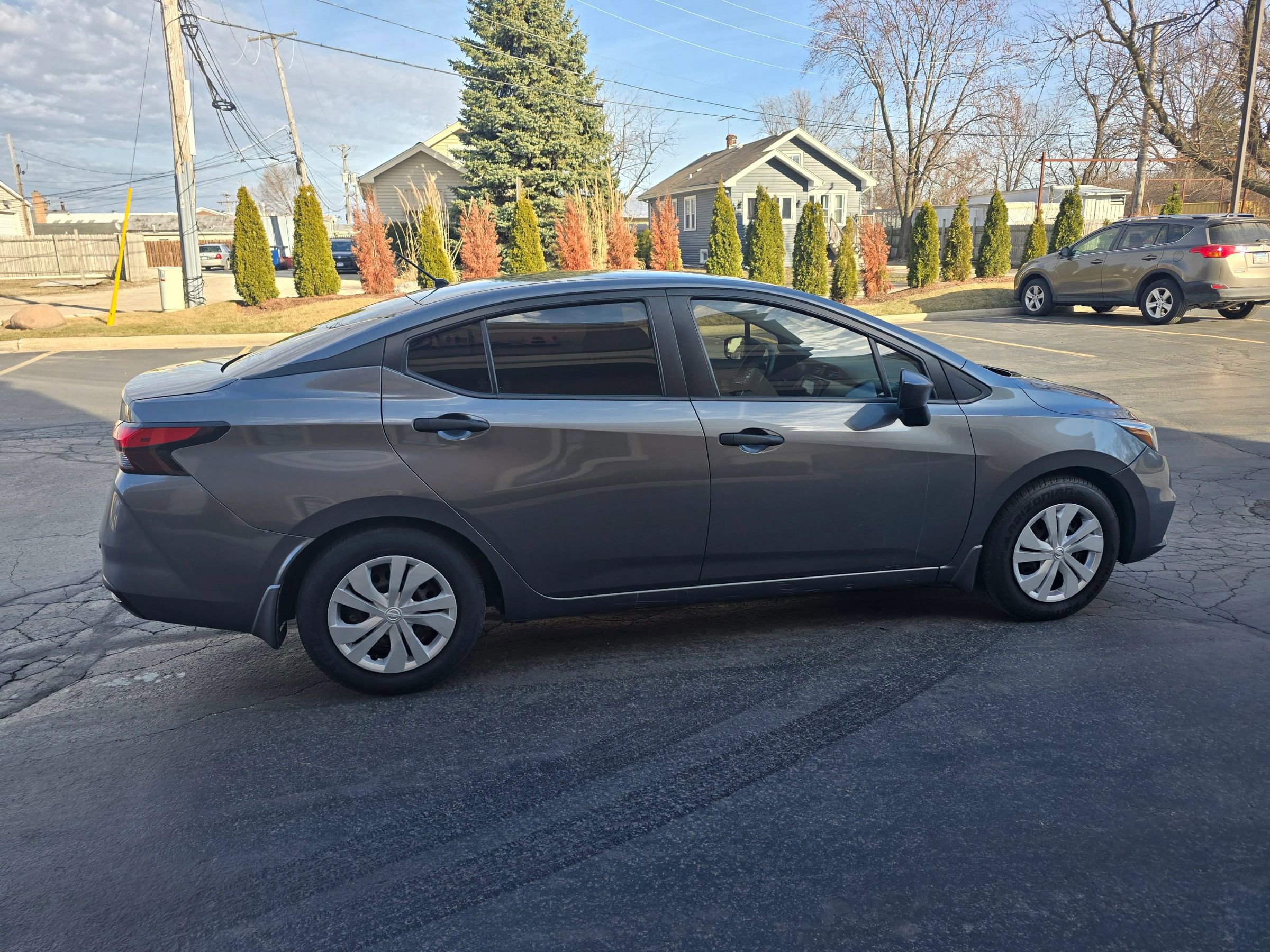 Used 2020 Nissan Versa S image 9