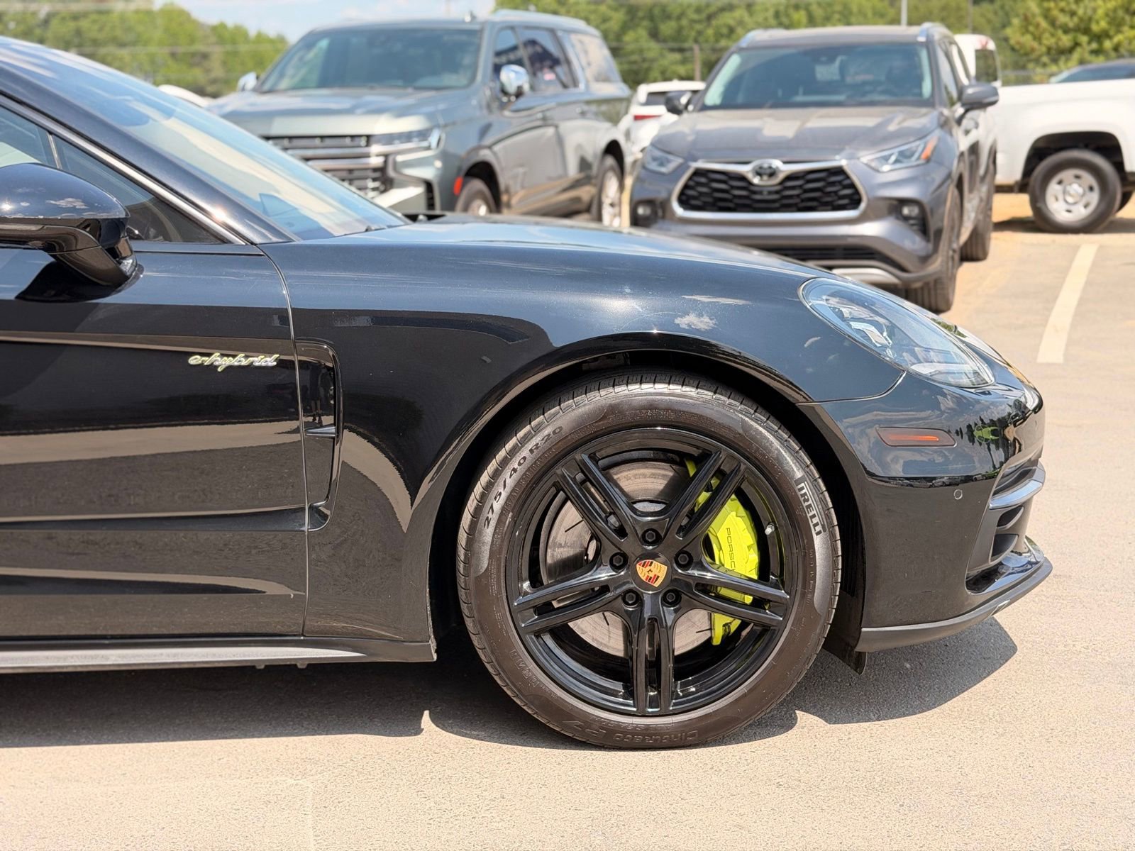 Used 2018 Porsche Panamera 4 AWD/4WD image 20