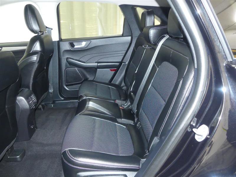 Used 2022 Ford Escape SEL image 25