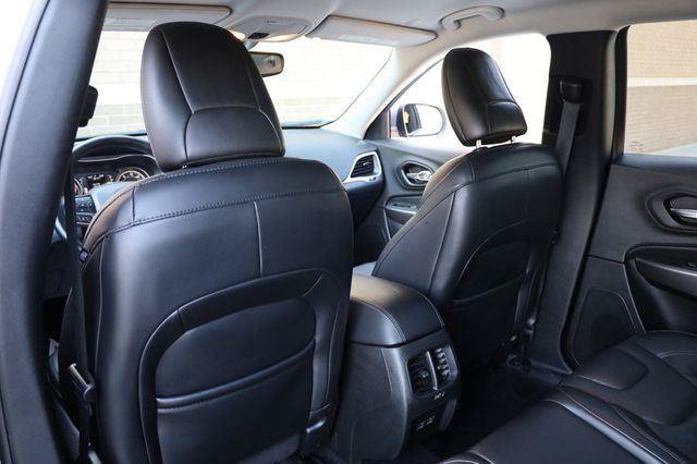 Used 2021 Jeep Cherokee Latitude Lux FWD image 22