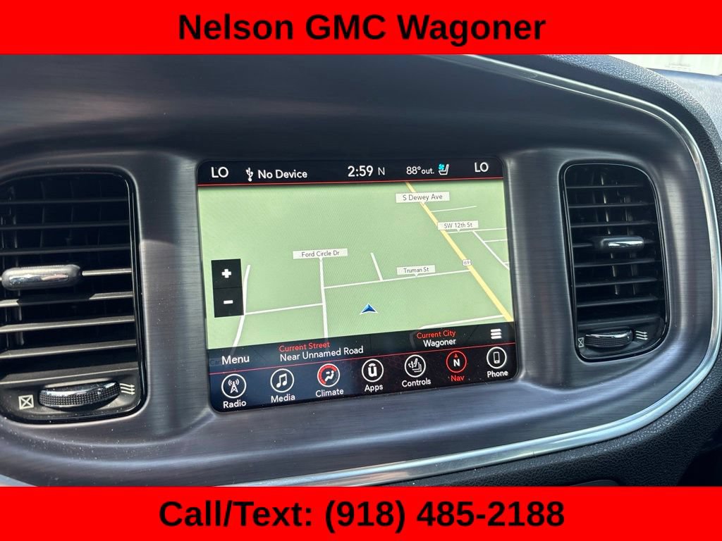 Used 2017 Dodge Charger R/T w/ Plus Group RWD image 12