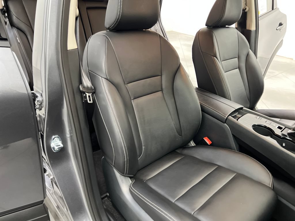 Used 2026 Nissan Rogue SL FWD image 28