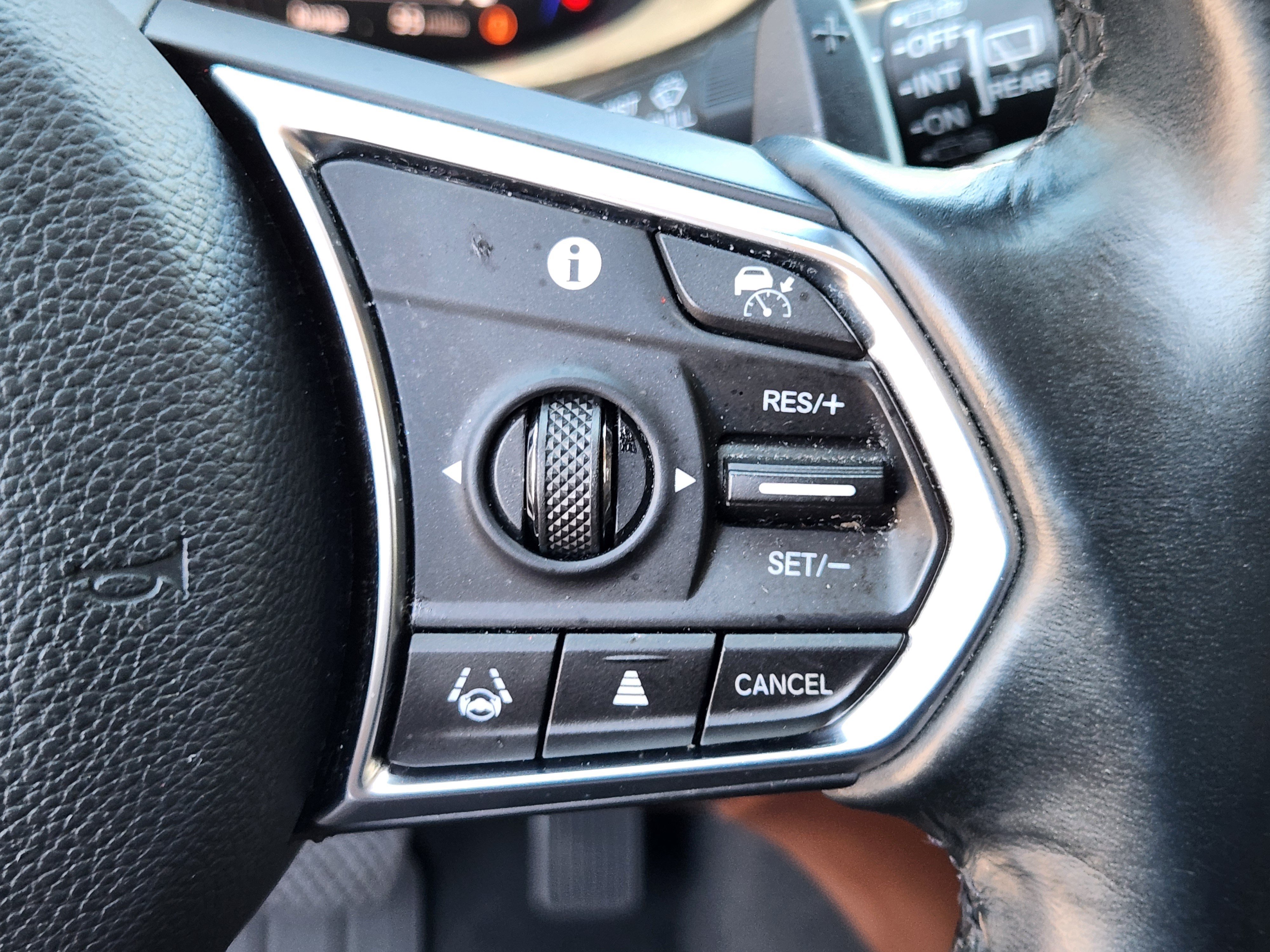 Certified 2023 Acura MDX SH-AWD w/ Technology Package image 27