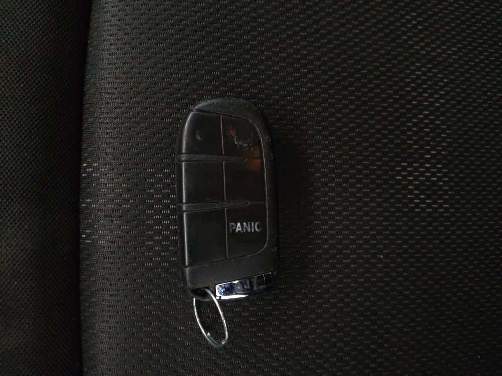 Used 2017 Jeep Renegade Latitude image 32