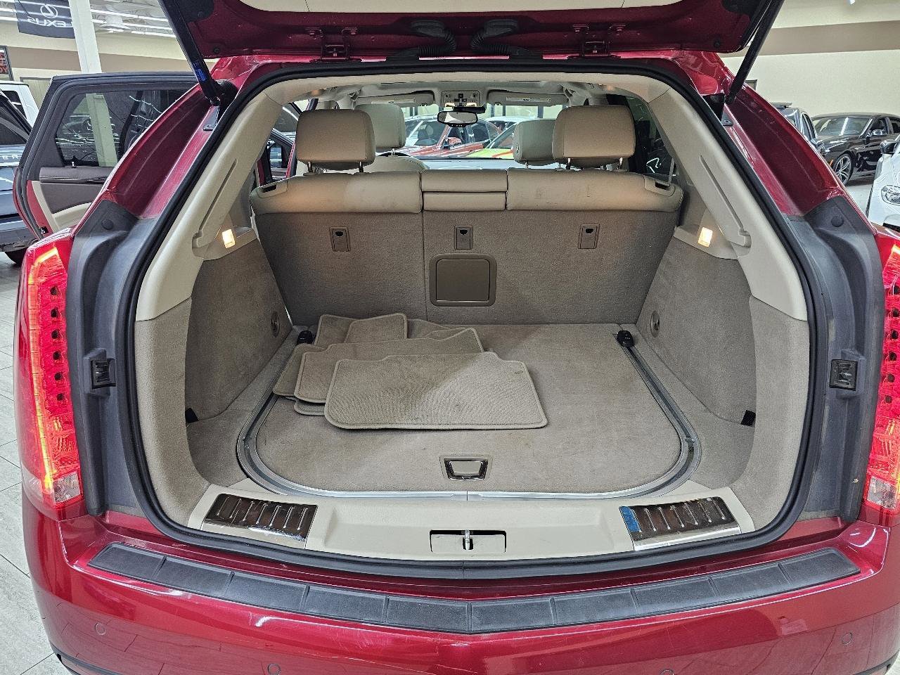 Used 2015 Cadillac SRX Premium w/ Driver Assist Package image 13