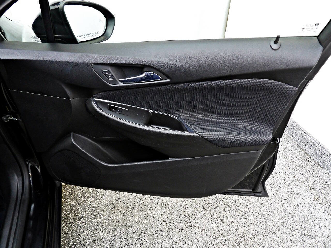 Used 2017 Chevrolet Cruze LS image 11