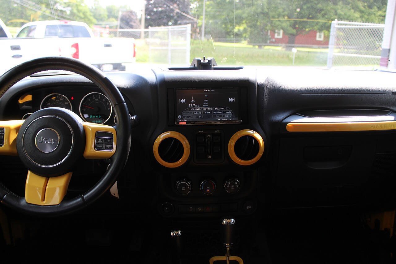 Used 2015 Jeep Wrangler Unlimited Sport w/ Quick Order Package 24S AWD/4WD image 27