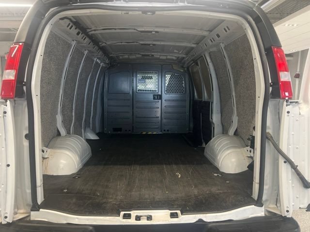 Certified 2024 Chevrolet Express 2500 w/ Driver Convenience Package RWD image 7