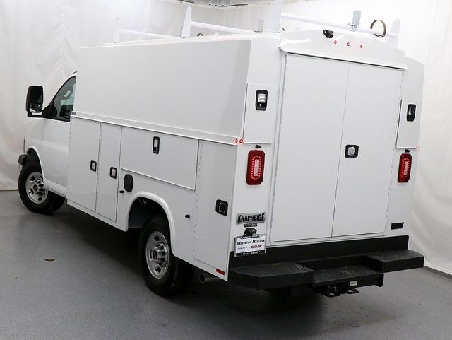 New 2025 GMC Savana 3500 w/ Power Convenience Package RWD image 8