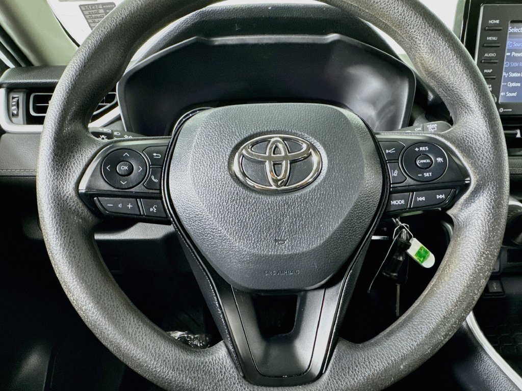 Used 2022 Toyota RAV4 LE AWD/4WD image 33
