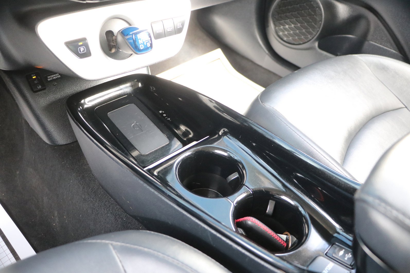 Used 2017 Toyota Prius Prime FWD image 25