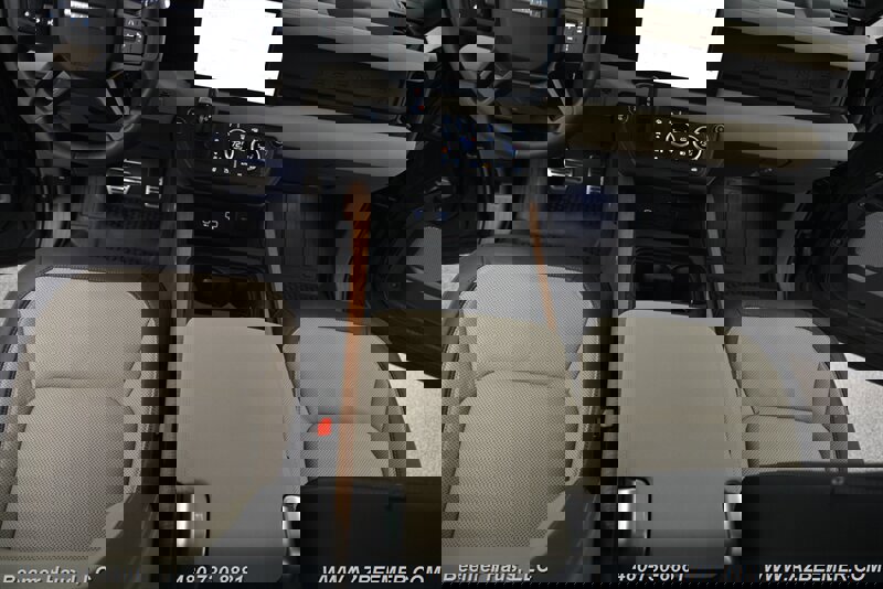 Used 2023 Land Rover Defender 130 X image 17