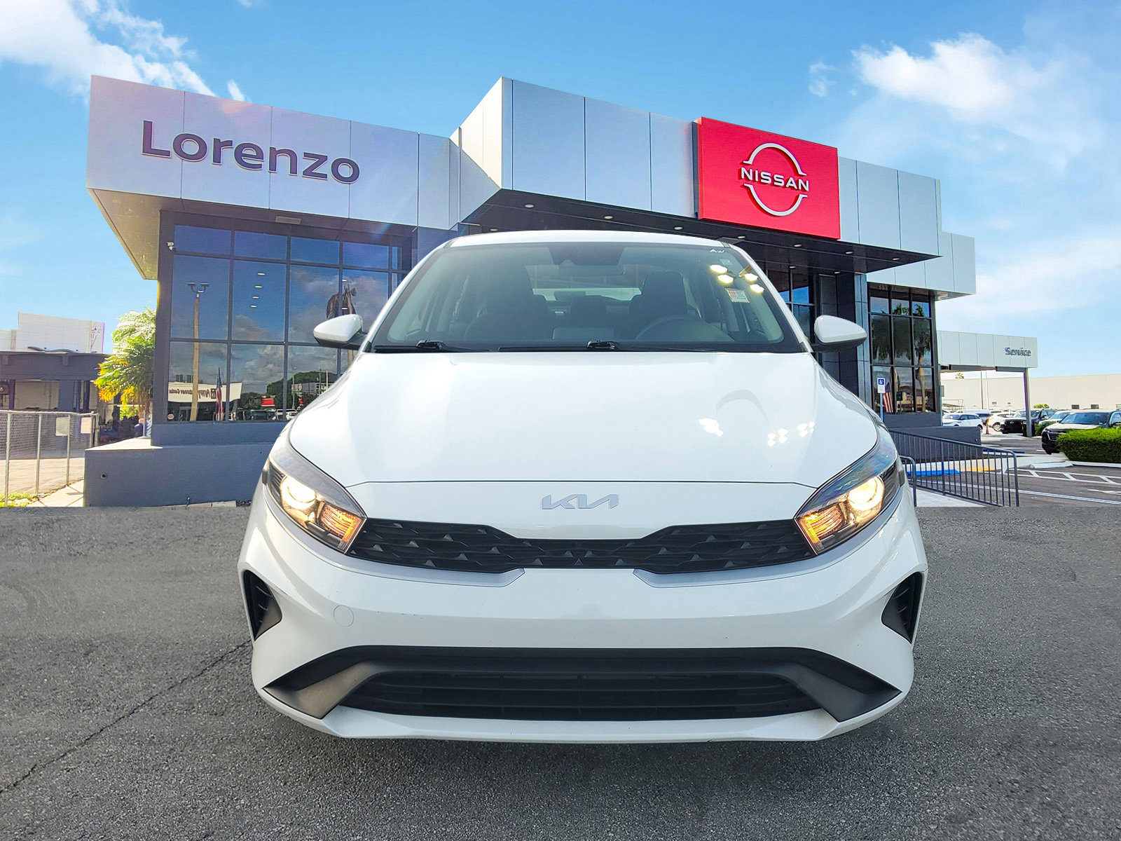 Used 2024 Kia Forte LXS image 2