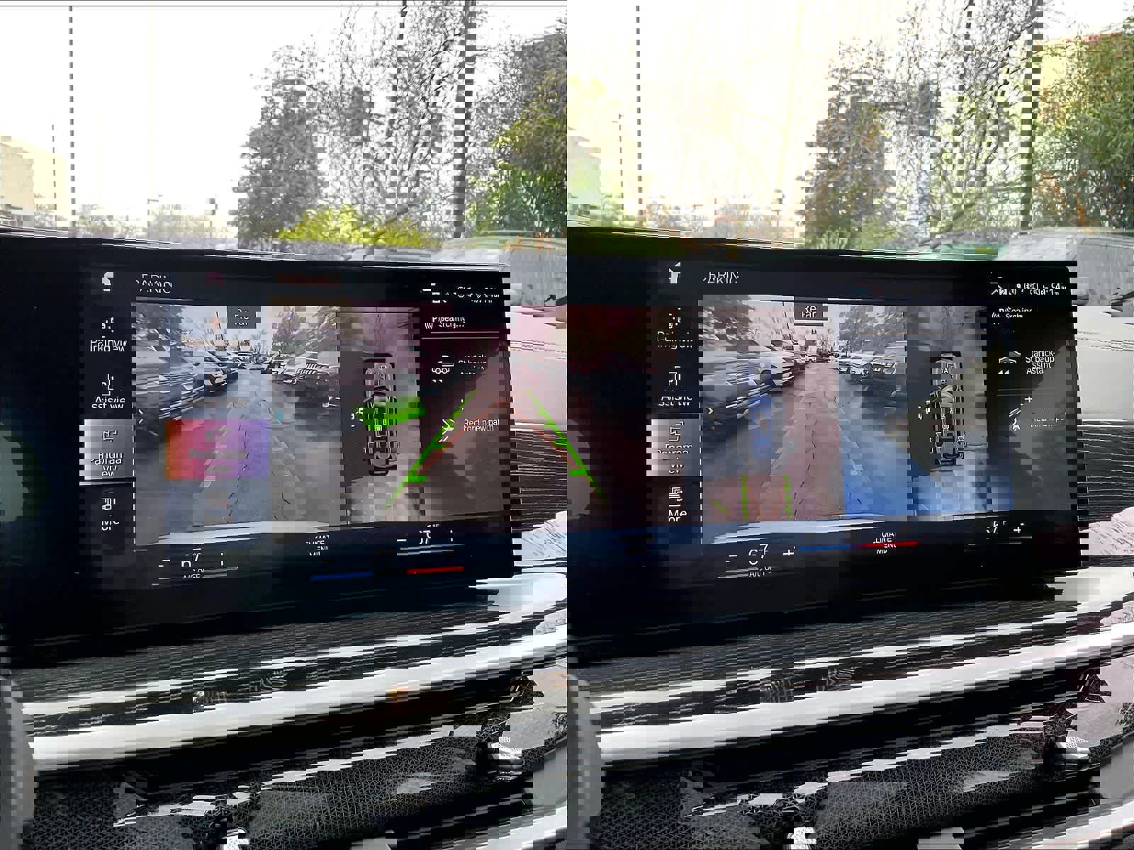 Used 2023 BMW X7 xDrive40i w/ M Sport Package image 23