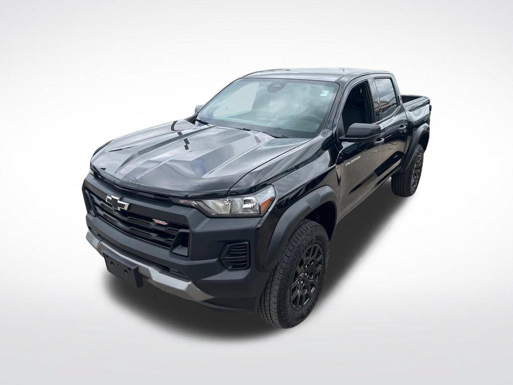 Used 2024 Chevrolet Colorado Trail Boss w/ Advanced Trailering Package AWD/4WD image 34