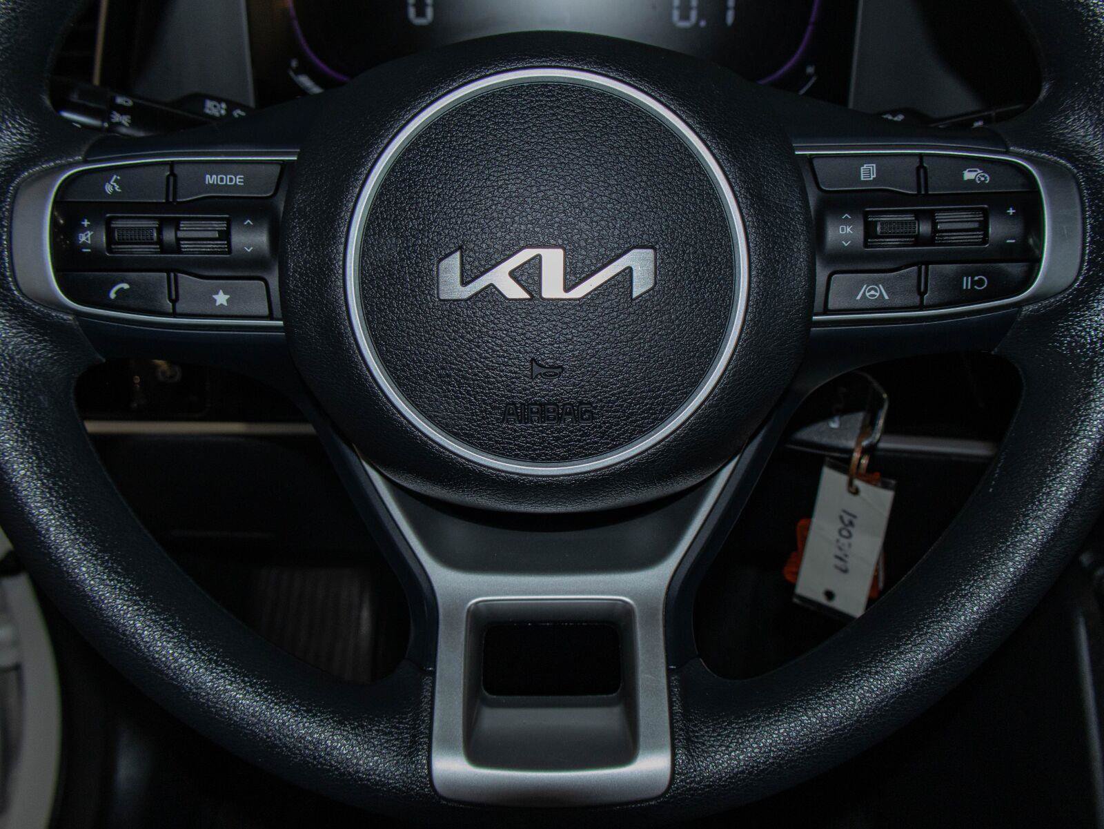 Used 2023 Kia Sportage LX FWD image 11