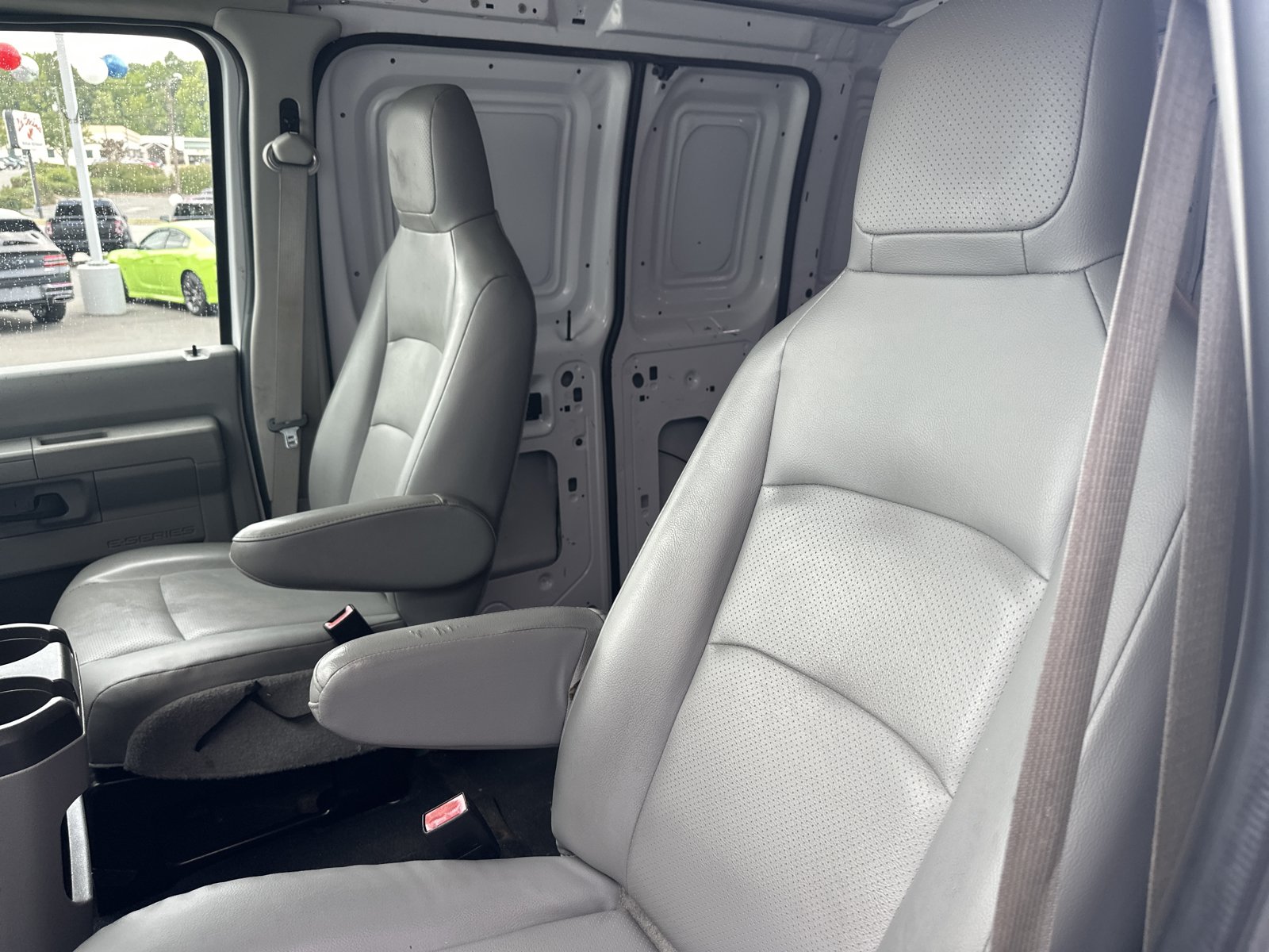 Used 2014 Ford E-250 and Econoline 250 w/ Commercial Cargo Van Package RWD image 14