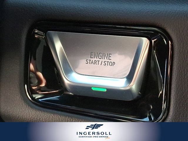 Used 2025 GMC Yukon AT4 w/ LPO, Floor Liner Package image 9