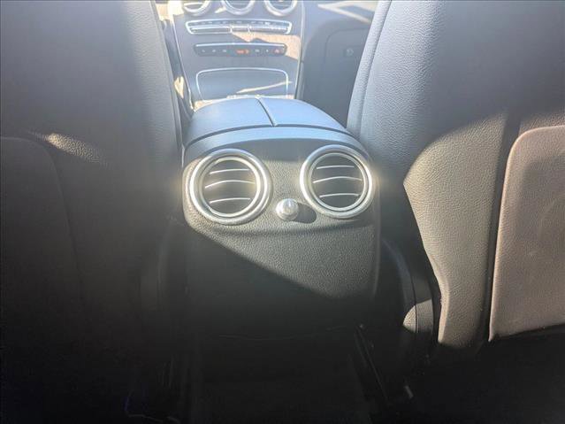 Used 2021 Mercedes-Benz GLC 300 4MATIC image 17