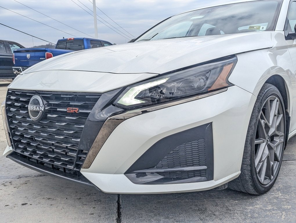 Used 2024 Nissan Altima 2.0 SR image 12