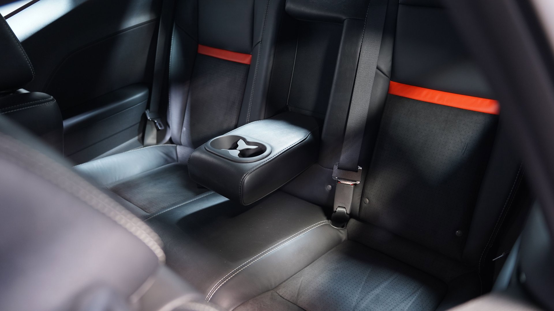 Used 2008 Dodge Challenger SRT8 image 39