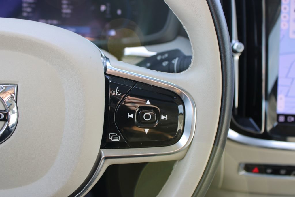 Used 2024 Volvo S60 B5 Plus image 22