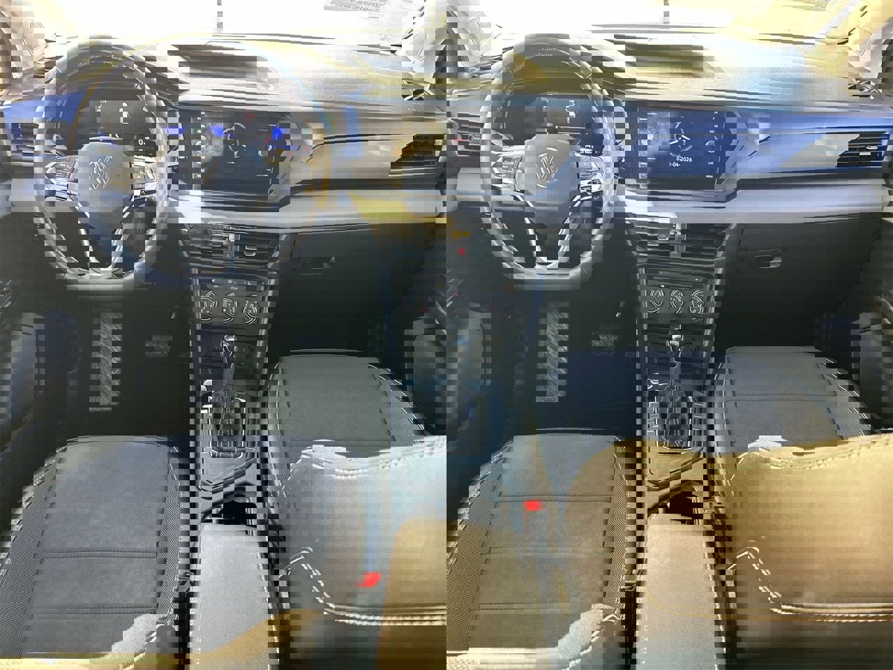 Used 2022 Volkswagen Taos SE image 12