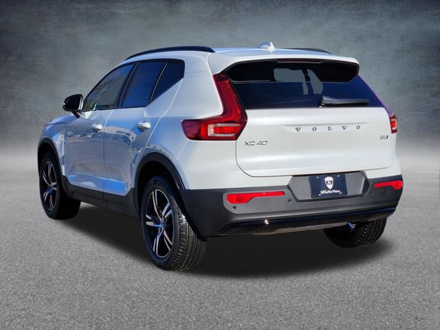 New 2026 Volvo XC40 B5 Core AWD/4WD image 5