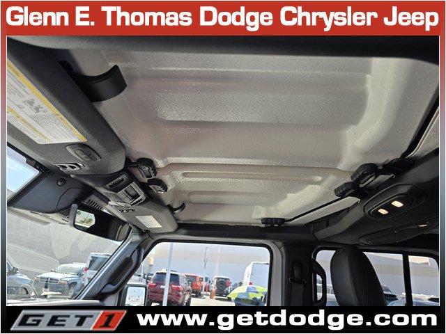 Certified 2025 Jeep Wrangler Sahara w/ Safety Group image 24