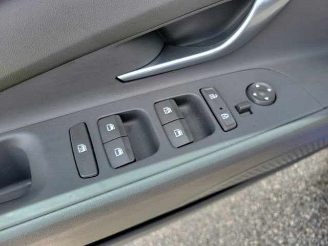 Certified 2023 Hyundai Elantra SEL FWD image 16