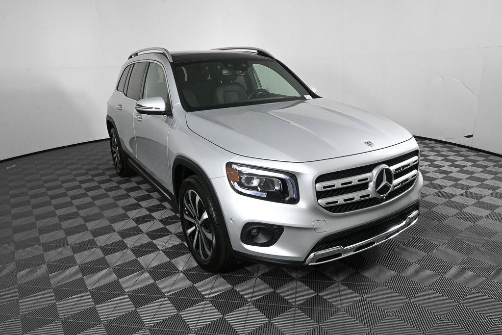 Certified 2023 Mercedes-Benz GLB 250 4MATIC image 24