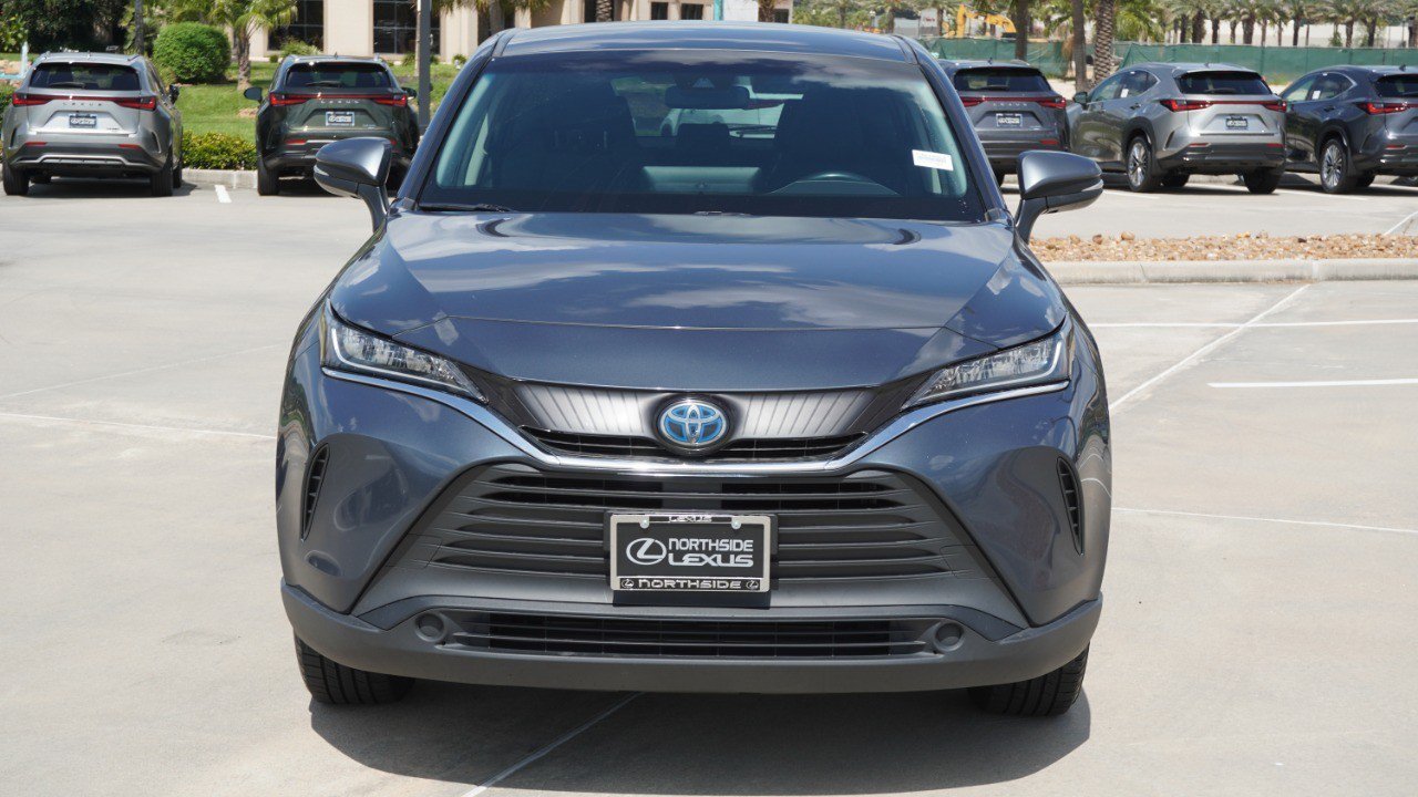 Used 2021 Toyota Venza LE w/ Carpet Mat Package (TMS) AWD/4WD image 2