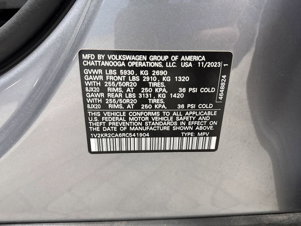 Used 2024 Volkswagen Atlas SE w/ Panoramic Sunroof Package image 40