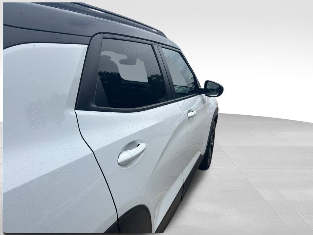 Used 2021 Chevrolet TrailBlazer RS w/ Technology Package image 33