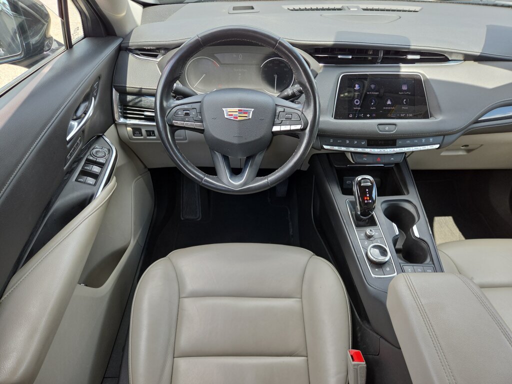 Used 2023 Cadillac XT4 Premium Luxury FWD image 12