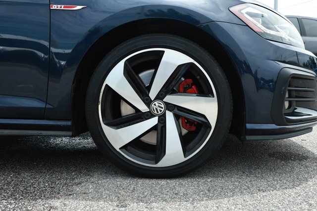 Used 2019 Volkswagen GTI SE w/ SE Experience Package FWD image 5