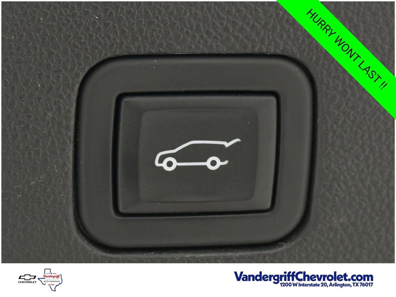 Certified 2024 Chevrolet Suburban RST w/ Luxury Package AWD/4WD image 26