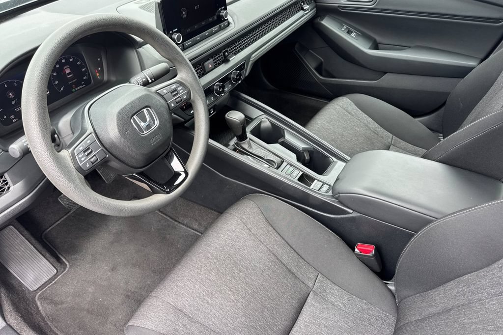 Certified 2025 Honda Accord SE image 12