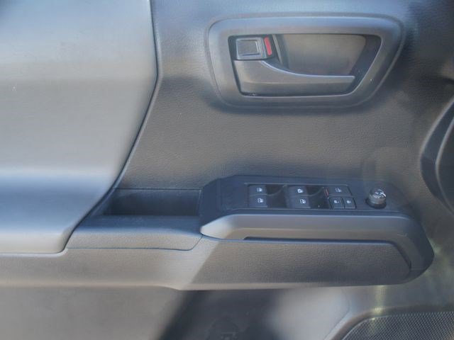 Used 2020 Toyota Tacoma SR w/ SR Convenience Package RWD image 24