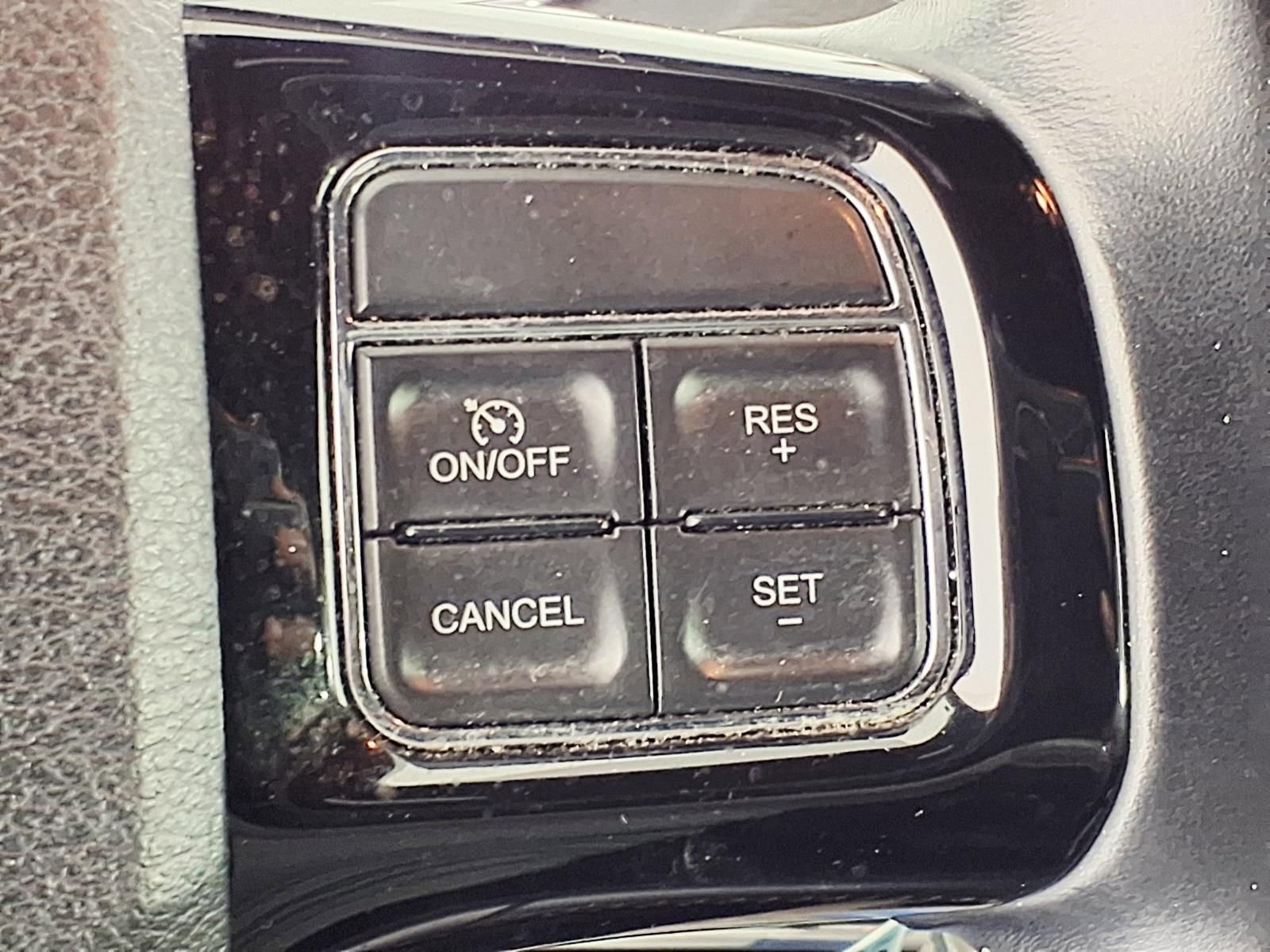 Used 2017 Dodge Grand Caravan SXT FWD image 16