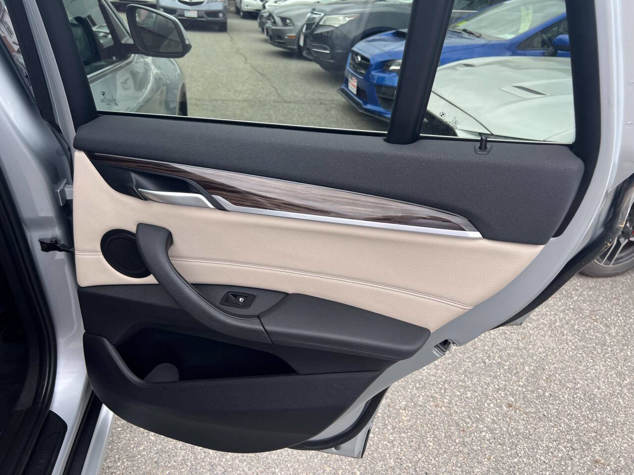 Used 2017 BMW X1 xDrive28i AWD/4WD image 16